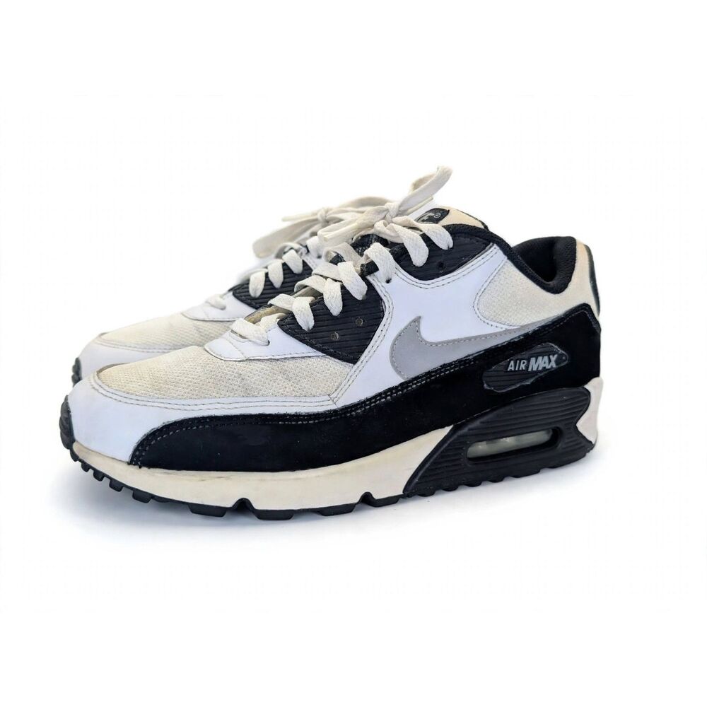 Nike Air Max 90 Essential White Wolf Grey Black 537384-123 Mens Size 10 Used